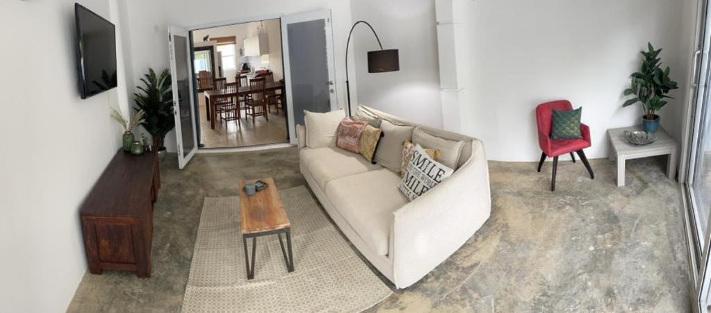 Villa Susanna 3 Bedroom 2 Bathroom House Sleeps 6Plus Виллемстад Экстерьер фото