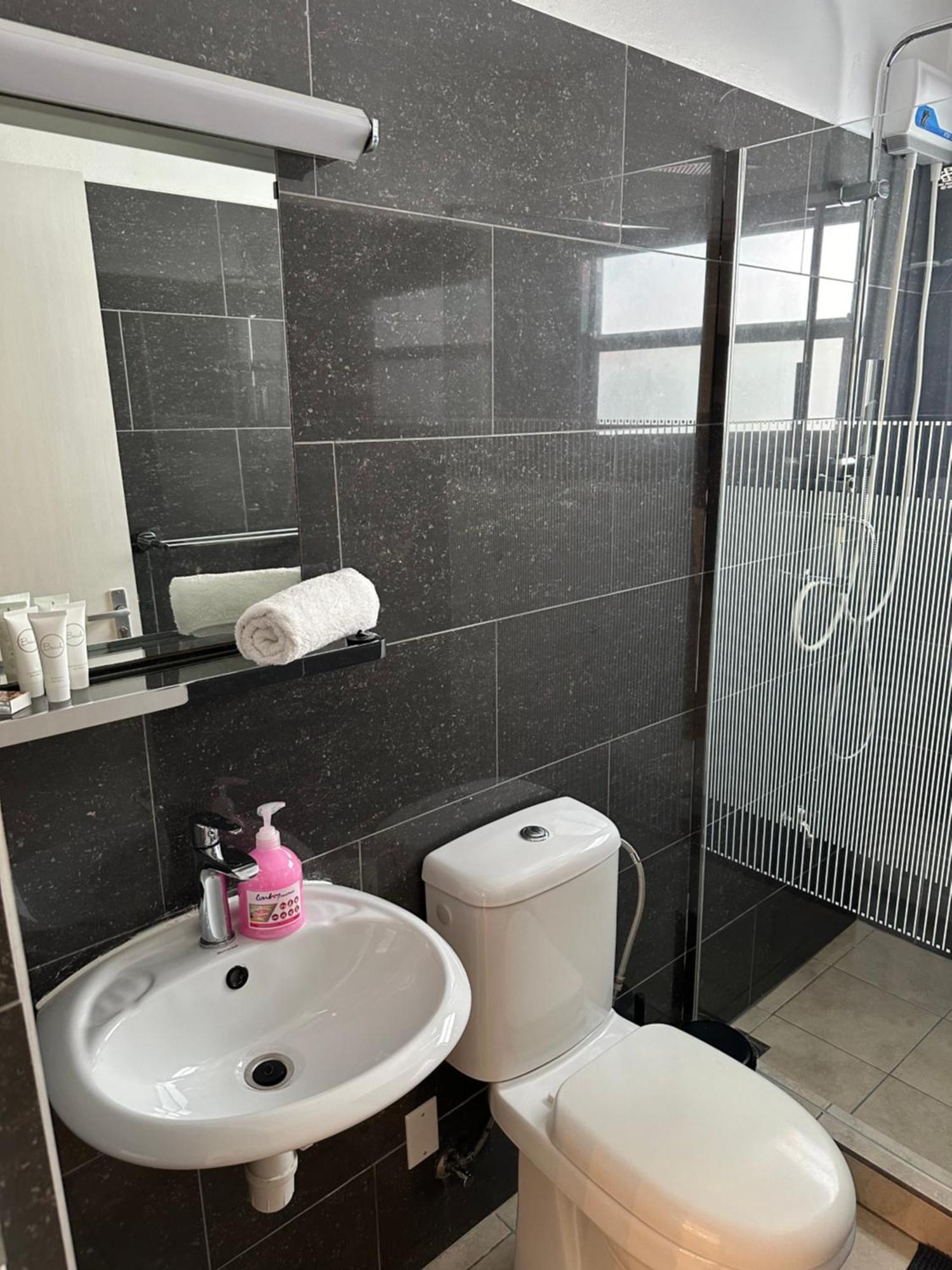Villa Susanna 3 Bedroom 2 Bathroom House Sleeps 6Plus Виллемстад Экстерьер фото
